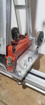 Reihenbohrvorrichtung speziell für das Hilti Schienensystem